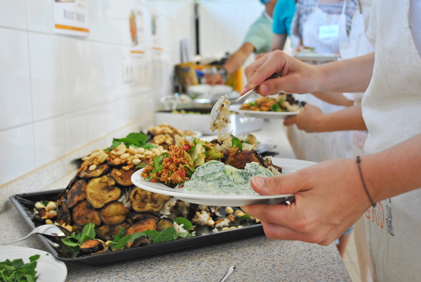 Über den Tellerrand Hamburg e. V., Blick auf das Buffet